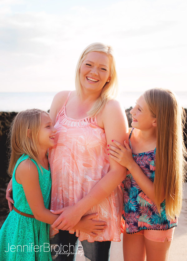 Family Beach Pictures in Oahu, Oahu Family Photographer, Disney Aulani Resort Photographer, KoOlina Photographer, Beach Photo Shoots Waikiki