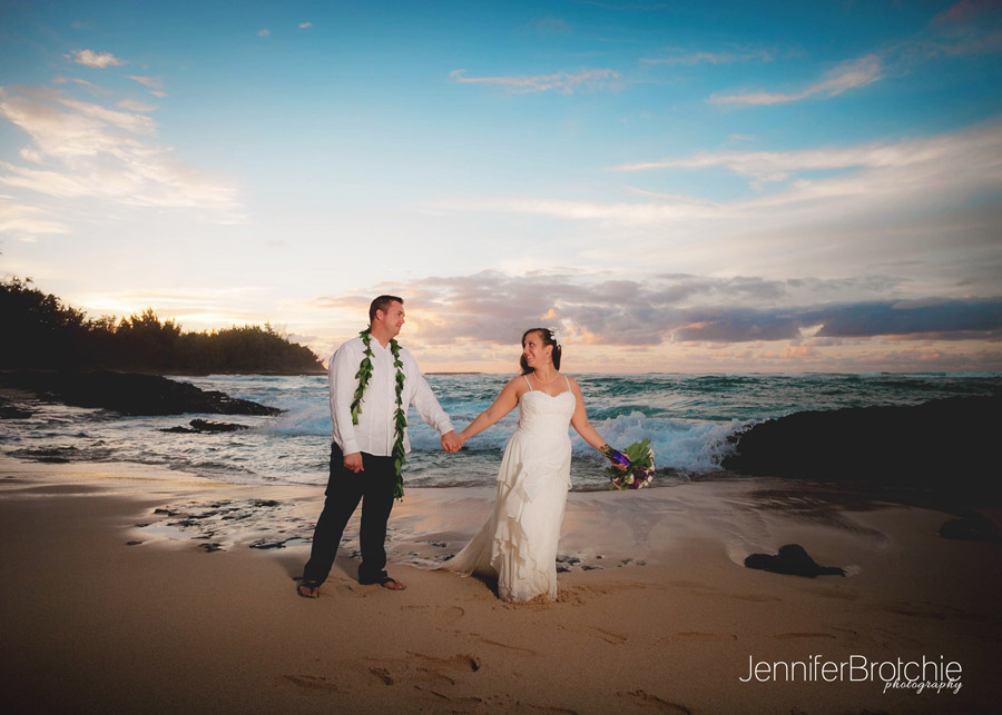 Oahu Elopement Photographer, Beach Weddings on Oahu, Oahu Wedding Photographer, Elopement Photographer in Oahu, Best Affordable Wedding Photographer