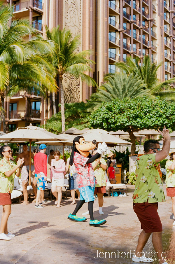Photographer on Oahu, Disney Aulani Resort Photos, Ko Olina Photographer, What is Disney Aulani Resort, Beach Photo Shoots near Disney Aulani