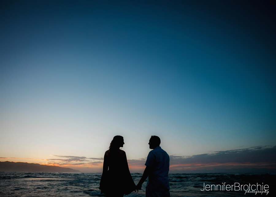 Oahu Photographer, Oahu Family Photographer, Surprise Proposals on Oahu, Engagement pictures at the beach, Ko Olina Photographer, Disney Aulani Beach Portraits, Waikiki Beach Portraits, Photographer at Turtle Bay Resort