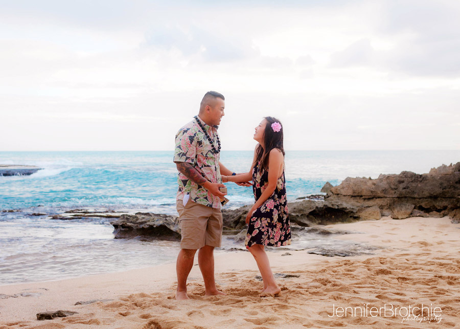 Oahu Photographer, Oahu Family Photographer, Disney Aulani Resort Photo Shoots, Beach Photoshoots in Ko Olina, Photographer in Waikiki, Best Affordable Oahu Photo Shoots