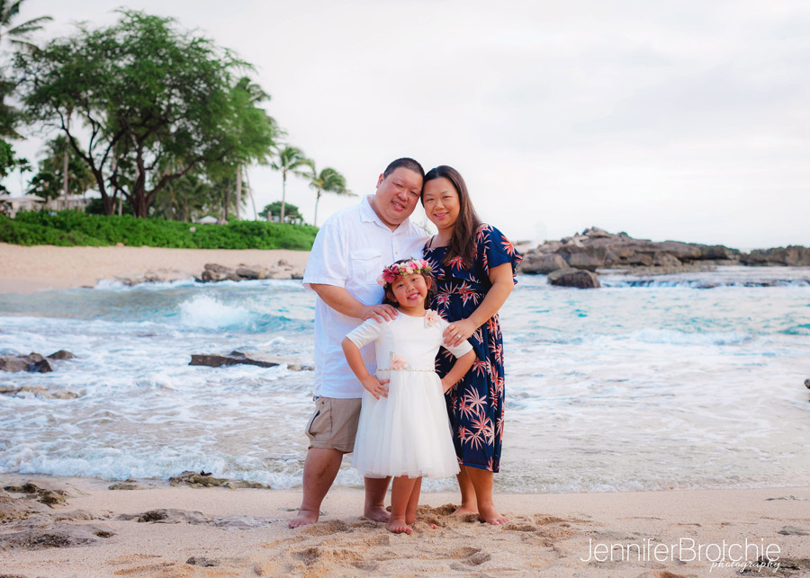 Oahu Photographer, Oahu Family Photographer, Disney Aulani Resort Photo Shoots, Beach Photoshoots in Ko Olina, Photographer in Waikiki, Best Affordable Oahu Photo Shoots