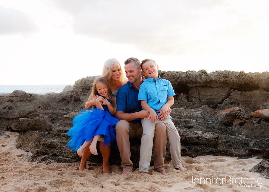 Oahu Photographer, Family Photos in Oahu, Disney Aulani Resort Photo Shoots, Photo Shoots in Waikiki, Best Affordable Photo Shoots Oahu
