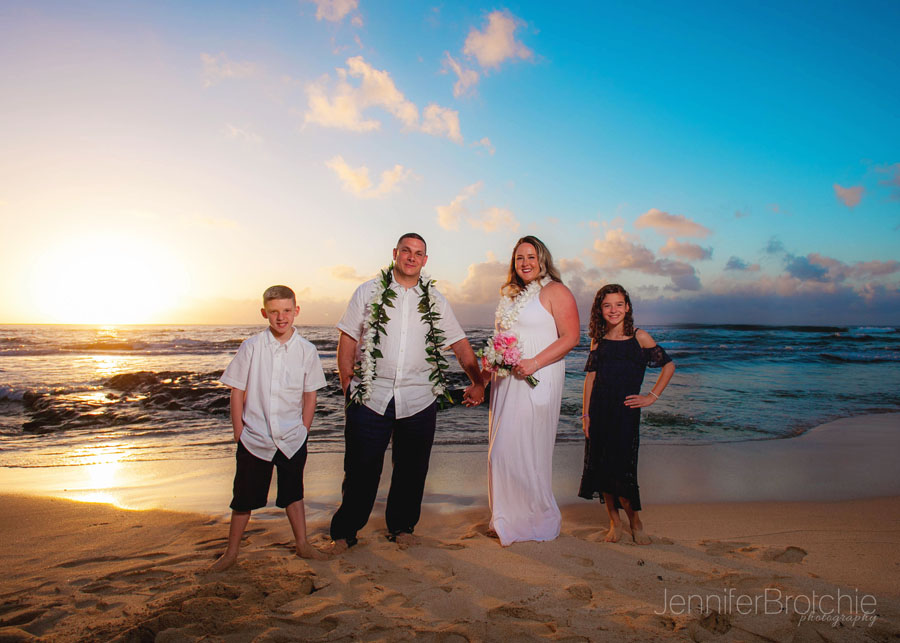 Oahu Beach Weddings, Eloping on Oahu, Affordable Beach Elopement Packages Oahu, Photographer on Oahu, Family Photographer at the Beach Oahu, KoOlina Beach Photo Shoots