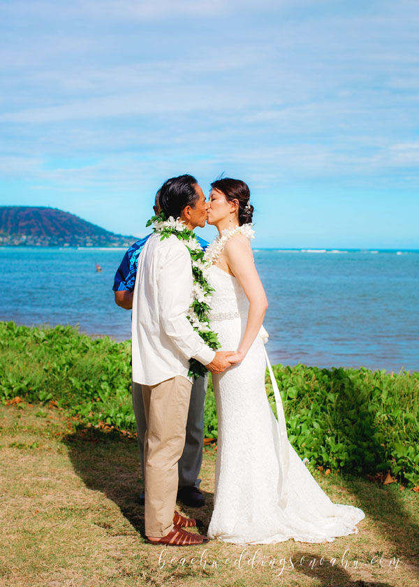 Oahu Beach Weddings, Eloping on Oahu, Affordable Beach Elopement Packages Oahu, Photographer on Oahu, Family Photographer at the Beach Oahu, KoOlina Beach Photo Shoots