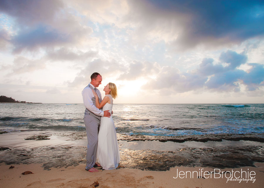 Oahu Photographer, Family Photographer in Oahu, Turtle Bay Resort Photographer, Photo Shoots near Waikiki, Ko Olina Beach Photographer, Disney Aulani Resort Photographer, Sunset Photos Oahu, Couples Photoshoot