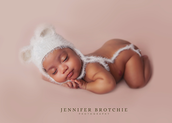 Newborn Photographer in Redlands, Affordable Studio Photoshoots for Newborns