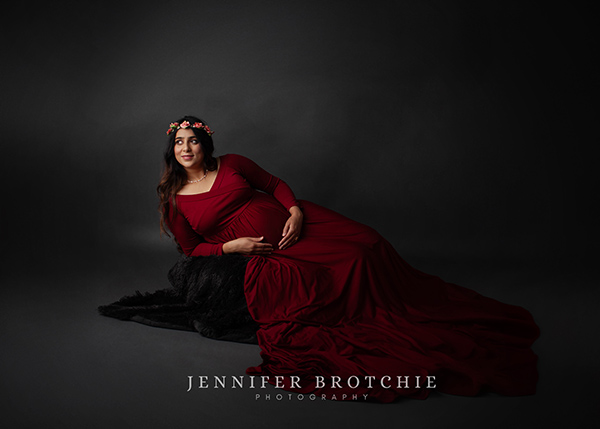 Redlands Studio Maternity Photoshoot, Affordable Studio Photoshoots